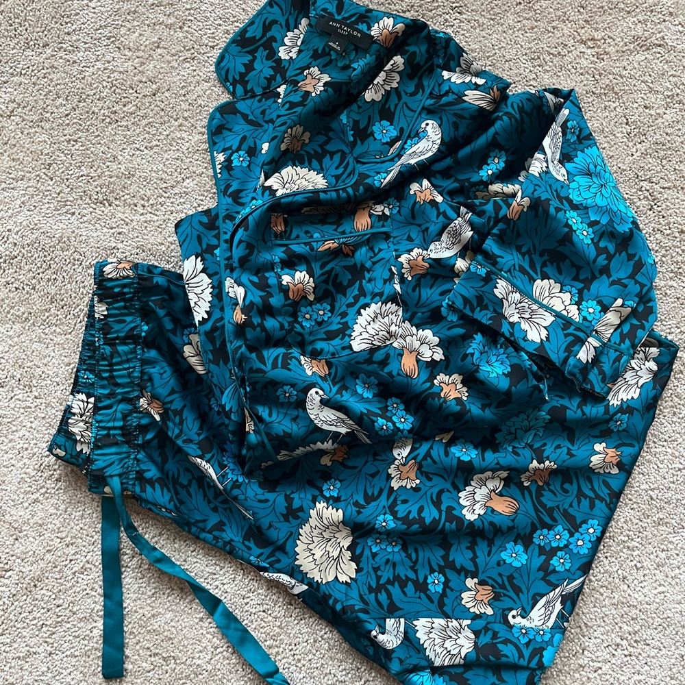 NWOT Ann Taylor Pajama Set